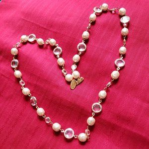 Alluring & stunning clear crystals with pearls necklace